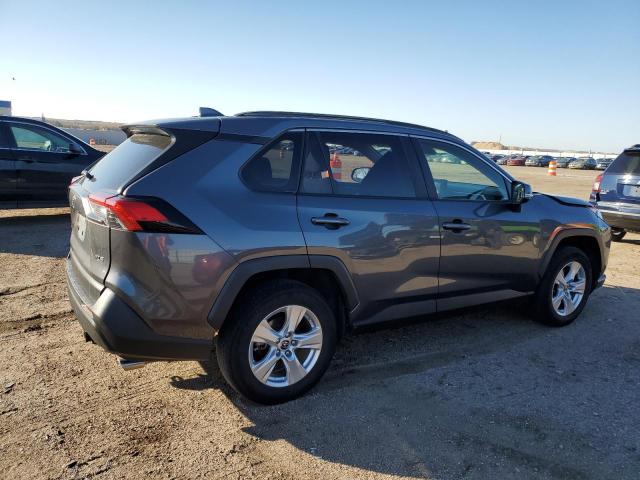 Photo 3 from auction – 2019 TOYOTA RAV4 XLE with VIN JTMW1RFV9KD033881
