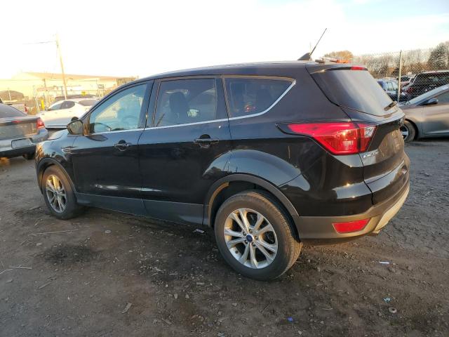 Photo 2 from auction – 2019 FORD ESCAPE SE with VIN 1FMCU0GD7KUB74195