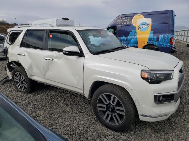 Photo 4 from auction – 2018 TOYOTA 4RUNNER SR with VIN JTEBU5JR2J5543258