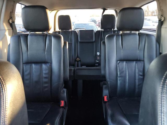 Photo 10 from auction – 2014 CHRYSLER TOWN & COU with VIN 2C4RC1BGXER112686