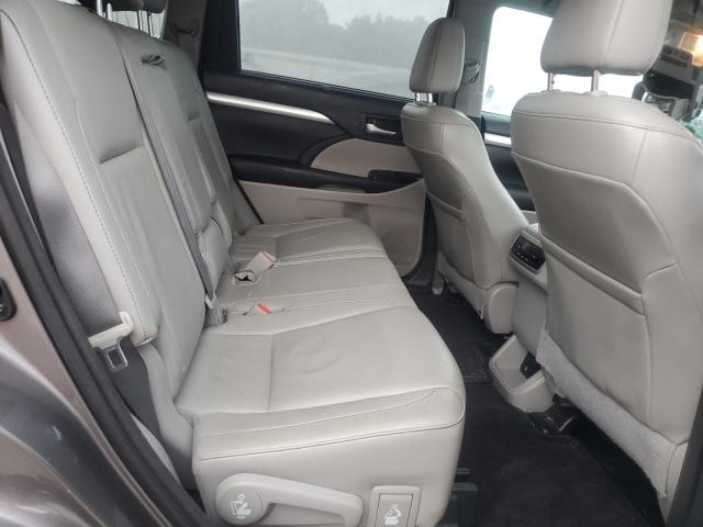 Photo 11 from auction – 2015 TOYOTA HIGHLANDER with VIN 5TDKKRFH6FS047740