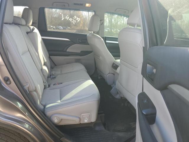 Photo 11 from auction – 2015 TOYOTA HIGHLANDER with VIN 5TDBKRFH5FS099621