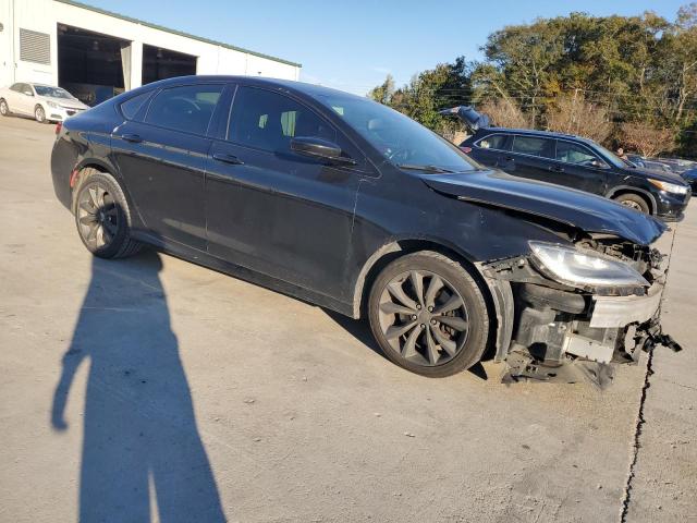 Photo 4 from auction – 2015 CHRYSLER 200 S with VIN 1C3CCCBG5FN517813