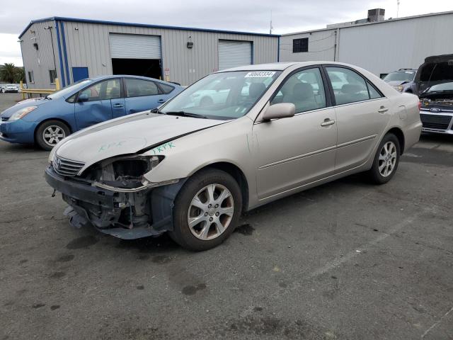 TOYOTA CAMRY LE 2005 with VIN 4T1BF30K45U098620 - Photo from auction