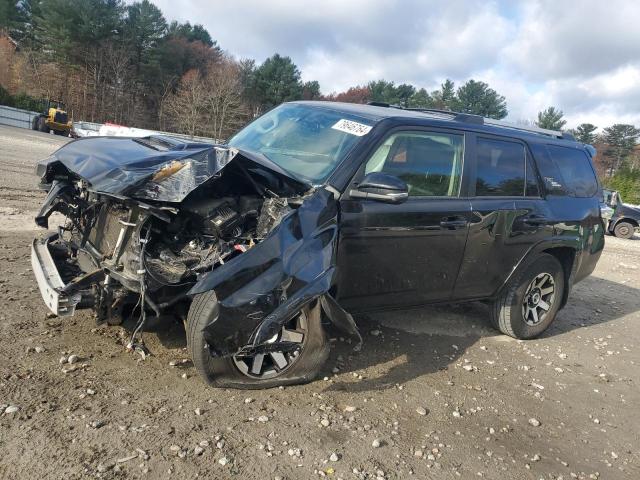 TOYOTA 4RUNNER SR 2017 with VIN JTEBU5JR5H5461129 - Photo from auction