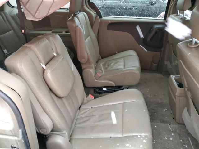Photo 11 from auction – 2015 CHRYSLER TOWN & COU with VIN 2C4RC1BG8FR672918