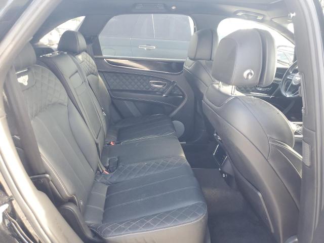 Photo 11 from auction – 2018 BENTLEY BENTAYGA with VIN SJAAC2ZV9JC018049