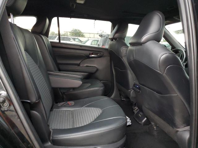 Photo 11 from auction – 2021 TOYOTA HIGHLANDER with VIN 5TDLZRAH3MS086709