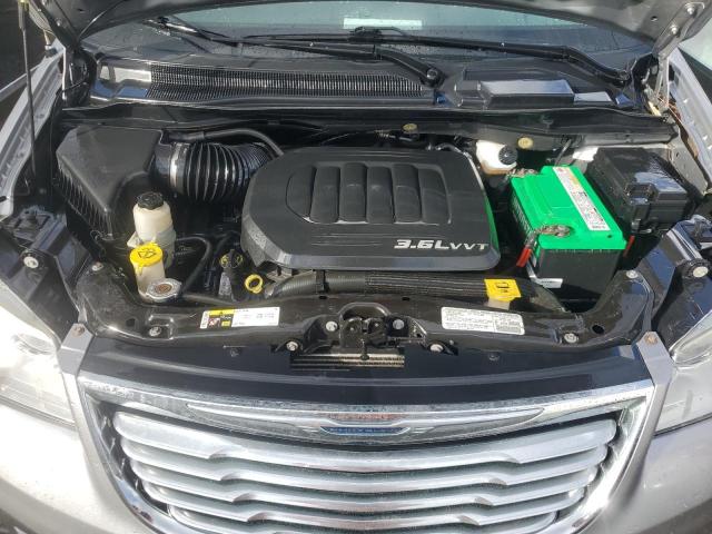 Photo 12 from auction – 2013 CHRYSLER TOWN & COU with VIN 2C4RC1BG5DR653062