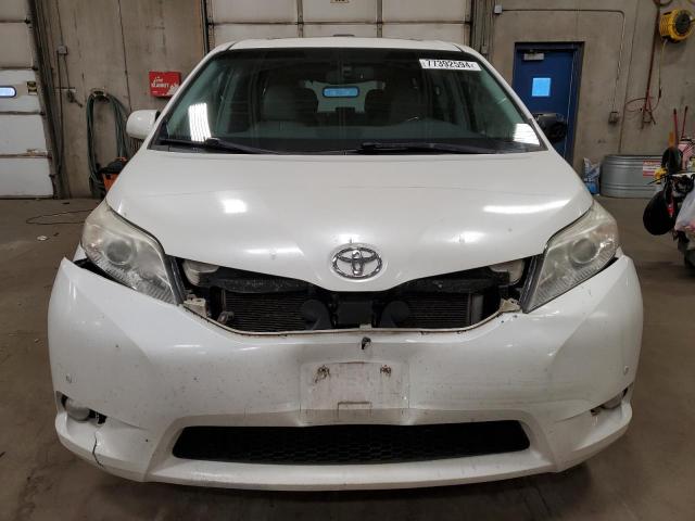 Photo 5 from auction – 2011 TOYOTA SIENNA XLE with VIN 5TDYK3DC5BS006038