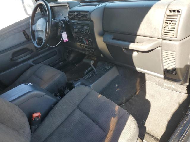 Photo 8 from auction – 2004 JEEP WRANGLER X with VIN 1J4FA39S64P701789