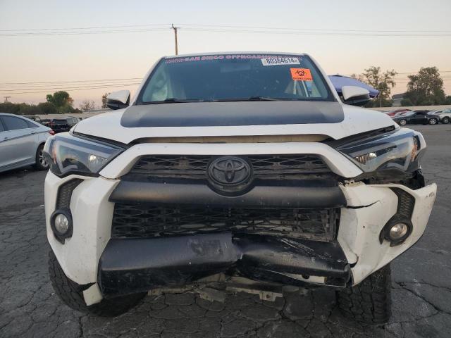 Photo 5 from auction – 2017 TOYOTA 4RUNNER SR with VIN JTEBU5JR1H5454596