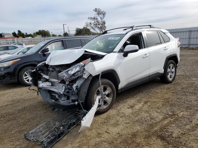 TOYOTA RAV4 XLE 2021 with VIN JTMP1RFVXMD076732 - Photo from auction