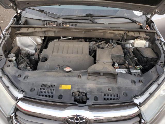 Photo 12 from auction – 2016 TOYOTA HIGHLANDER with VIN 5TDJKRFH6GS351065