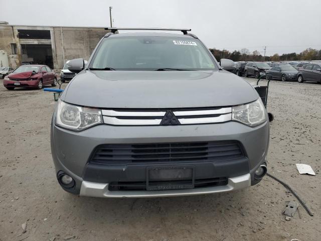 Photo 5 from auction – 2015 MITSUBISHI OUTLANDER with VIN JA4AZ3A31FZ008322