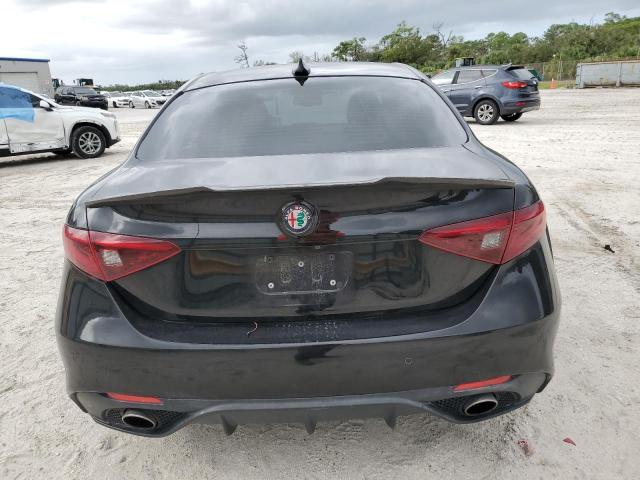 Photo 6 from auction – 2018 ALFA ROMEO GIULIA with VIN ZARFAEBN2J7582470