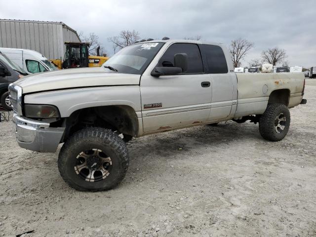 DODGE 2500 2000 with VIN 3B7KF2367YG117410 - Photo from auction