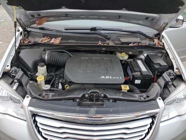Photo 12 from auction – 2012 CHRYSLER TOWN & COU with VIN 2C4RC1CGXCR245590