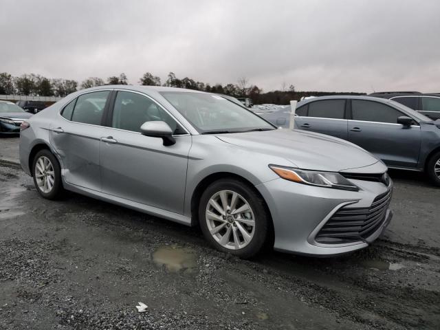 Photo 4 from auction – 2023 TOYOTA CAMRY LE with VIN 4T1C11AK2PU832406