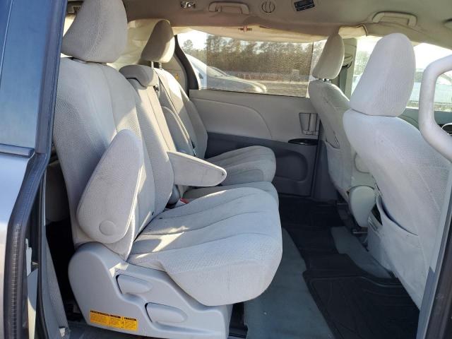 Photo 11 from auction – 2013 TOYOTA SIENNA LE with VIN 5TDKK3DC5DS400762