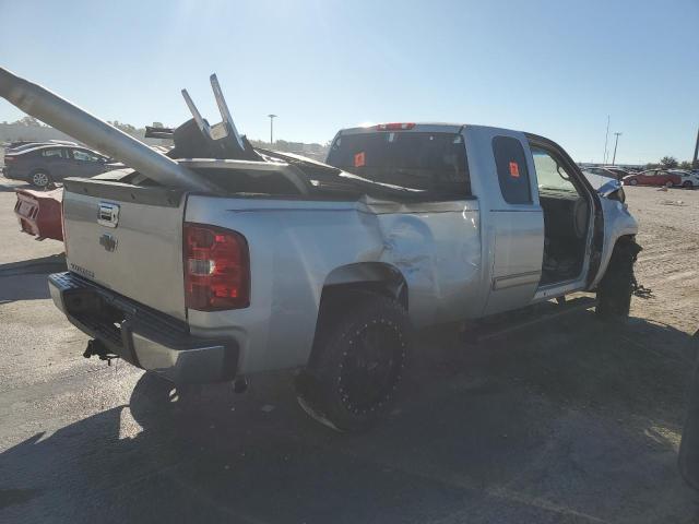 Photo 3 from auction – 2011 CHEVROLET SILVERADO with VIN 1GCRCREA5BZ224528