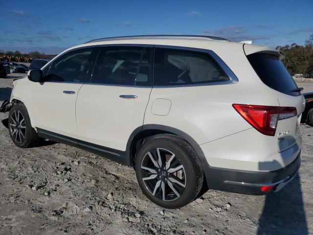 Photo 2 from auction – 2019 HONDA PILOT TOUR with VIN 5FNYF5H92KB018859