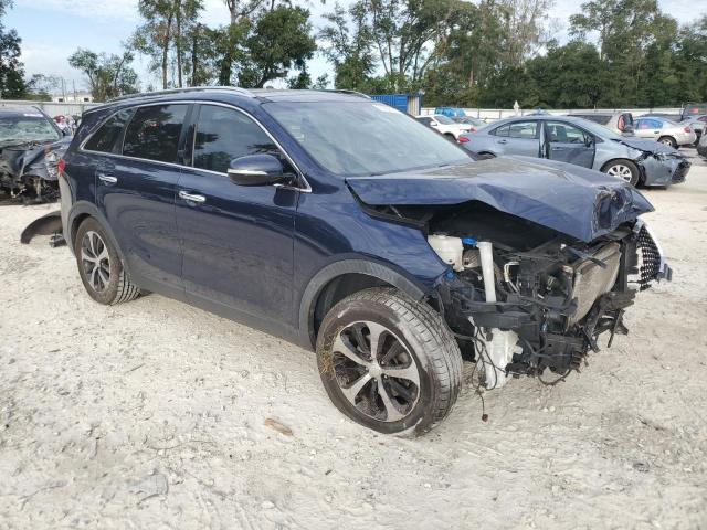 Photo 4 from auction – 2017 KIA SORENTO EX with VIN 5XYPH4A55HG296308