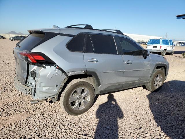 Photo 3 from auction – 2022 TOYOTA RAV4 XLE with VIN 2T3P1RFV3NC320632