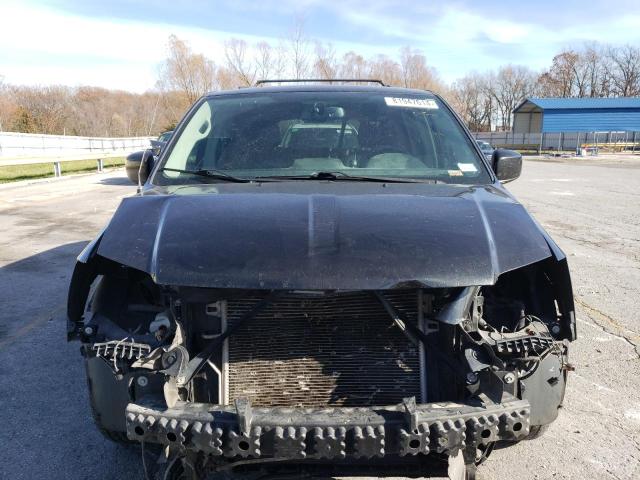 Photo 5 from auction – 2016 CHRYSLER TOWN & COU with VIN 2C4RC1AG2GR142561