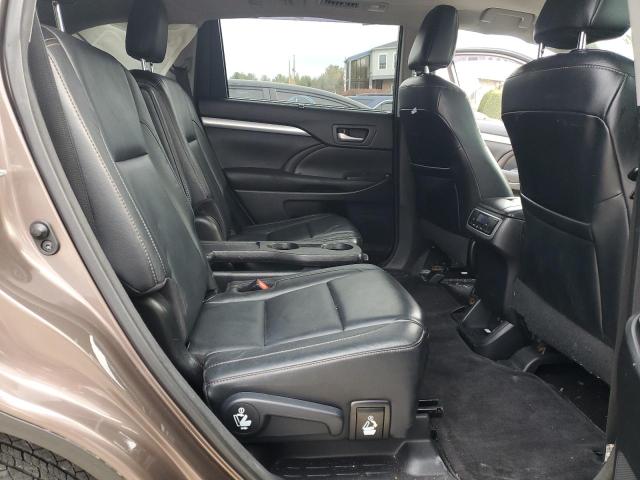 Снимка 11 от търг – 2017 TOYOTA HIGHLANDER с VIN 5TDJZRFH4HS443174
