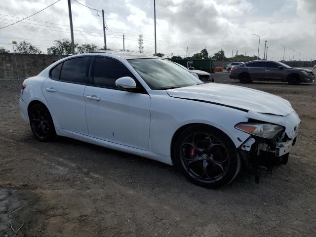 Photo 4 from auction – 2018 ALFA ROMEO GIULIA TI with VIN ZARFAECN8J7567812