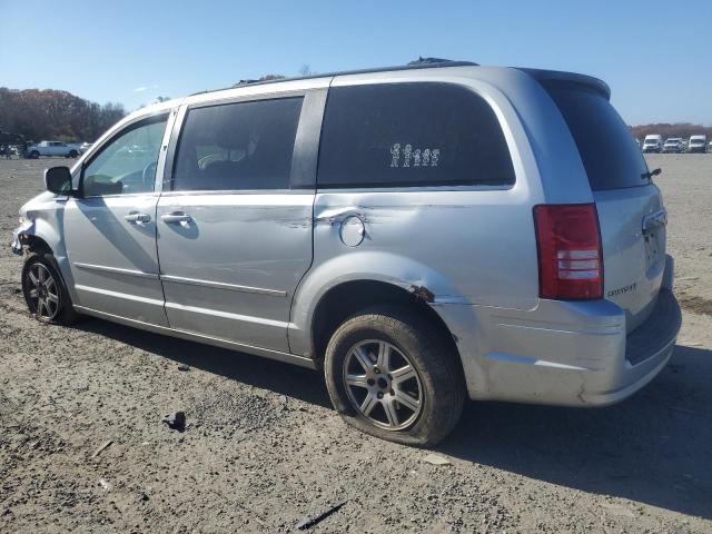 Photo 2 from auction – 2010 CHRYSLER TOWN & COU with VIN 2A4RR5D13AR270922