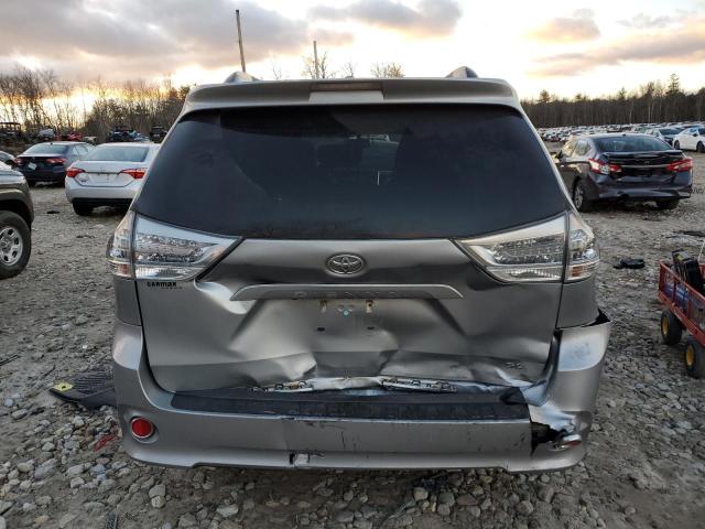 Photo 6 from auction – 2017 TOYOTA SIENNA SE with VIN 5TDXZ3DC8HS898186