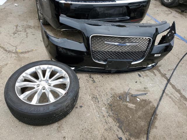 Photo 12 from auction – 2018 CHRYSLER 300 LIMITE with VIN 2C3CCAKG7JH268095