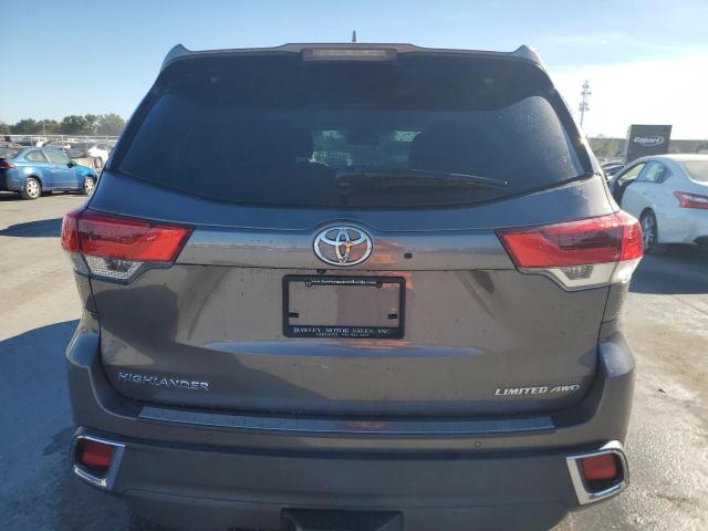 Photo 6 from auction – 2017 TOYOTA HIGHLANDER with VIN 5TDDZRFH2HS427004