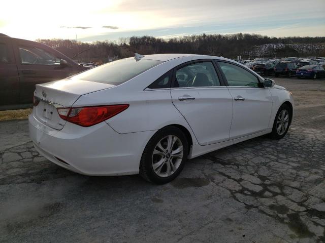 Photo 3 from auction – 2013 HYUNDAI SONATA SE with VIN 5NPEC4AC2DH607099