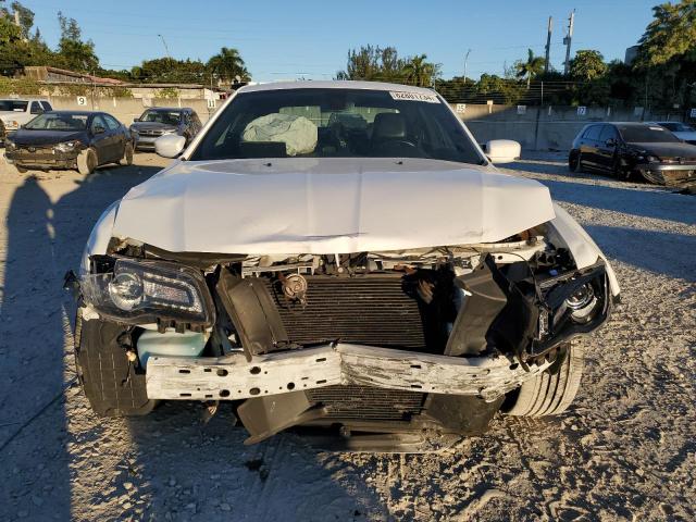 Photo 5 from auction – 2017 CHRYSLER 300 S with VIN 2C3CCABG1HH506601