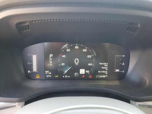 Photo 9 from auction – 2019 VOLVO XC60 T5 MO with VIN LYV102DK8KB224960