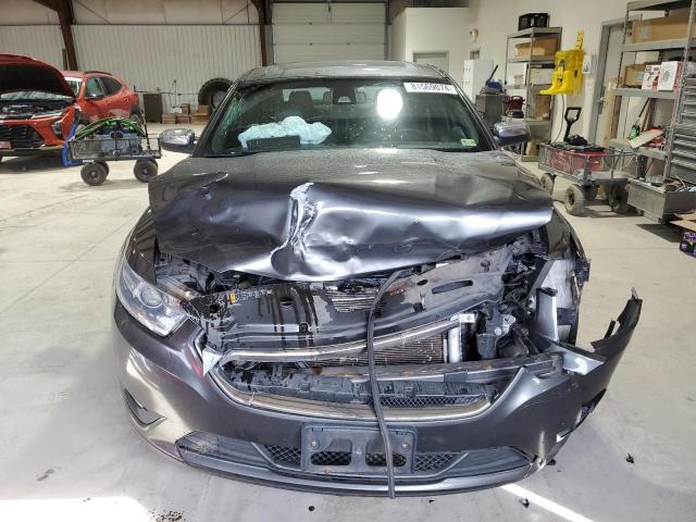 Photo 5 from auction – 2017 FORD TAURUS LIM with VIN 1FAHP2F85HG117721