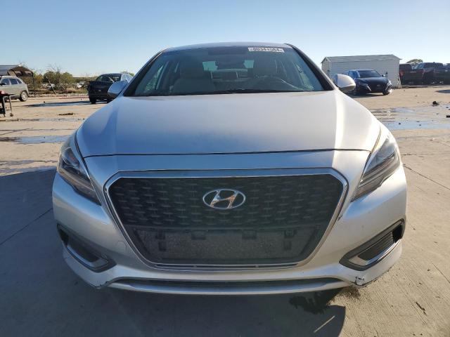 Photo 5 from auction – 2017 HYUNDAI SONATA HYB with VIN KMHE24L13HA046094