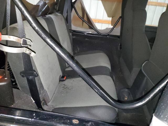 Photo 10 from auction – 2005 JEEP WRANGLER X with VIN 1J4FA39SX5P369695