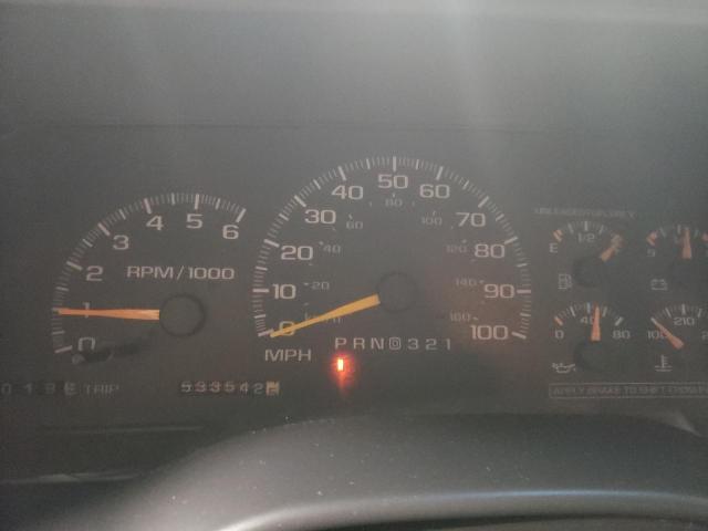 Photo 9 from auction – 1999 CHEVROLET SUBURBAN K with VIN 1GNFK16R5XJ342829