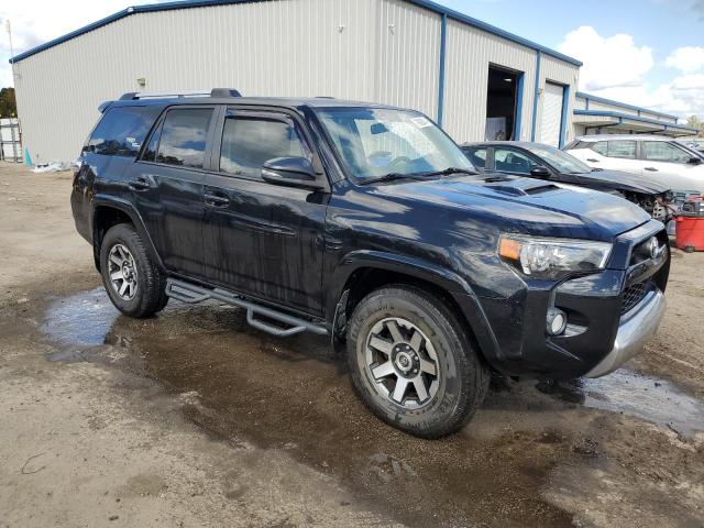 Photo 4 from auction – 2018 TOYOTA 4RUNNER SR with VIN JTEBU5JR4J5512254