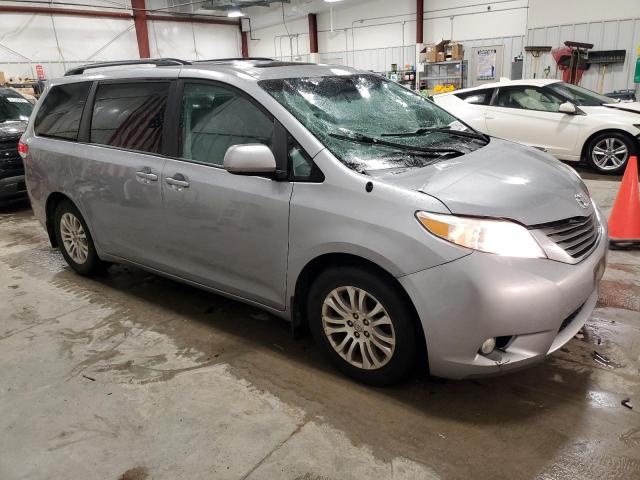 Photo 4 from auction – 2013 TOYOTA SIENNA XLE with VIN 5TDYK3DC2DS391397