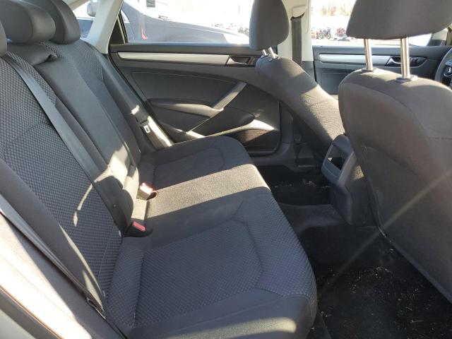 Photo 10 from auction – 2014 VOLKSWAGEN PASSAT S with VIN 1VWAT7A32EC061656