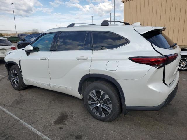 Photo 2 from auction – 2022 TOYOTA HIGHLANDER with VIN 5TDGBRCH2NS541277