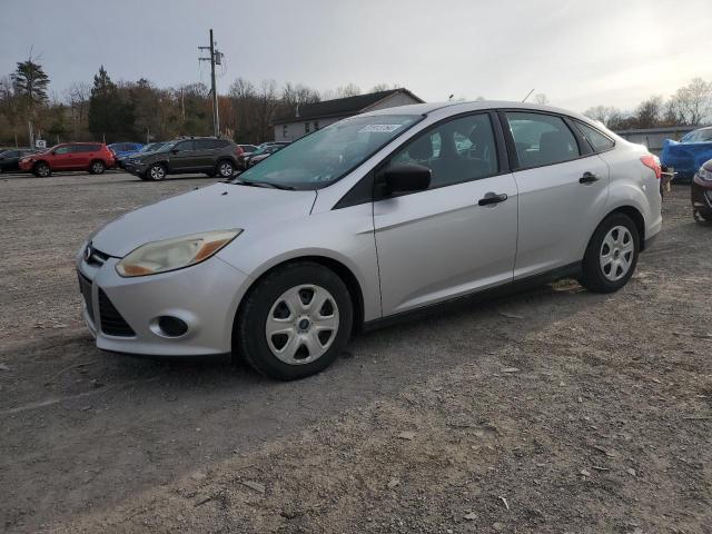 FORD FOCUS S 2013 с VIN 1FADP3E22DL331942 - Фото с аукциона