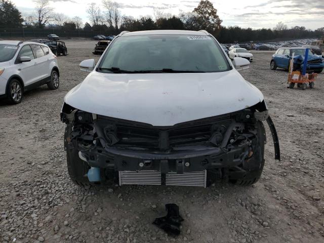 Photo 5 from auction – 2017 LINCOLN MKC SELECT with VIN 5LMCJ2D91HUL30967