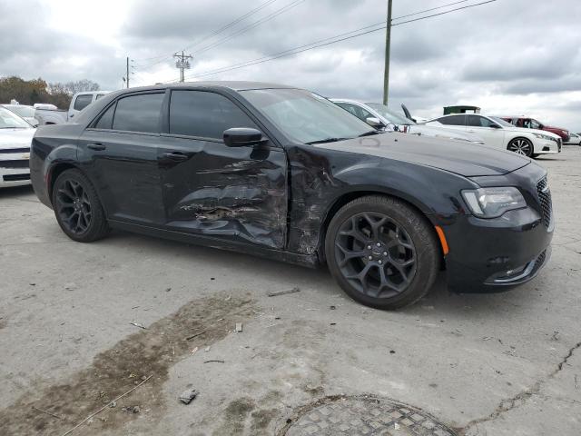Photo 4 from auction – 2019 CHRYSLER 300 S with VIN 2C3CCABG6KH689338