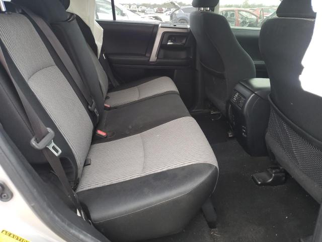 Photo 11 from auction – 2019 TOYOTA 4RUNNER SR with VIN JTEZU5JR5K5199537